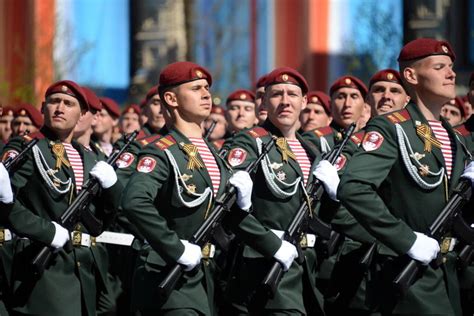 Армия во сне: знак близящегося успеха или затруднений?