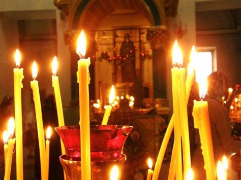 Запах церковных свечей как традиционная практика