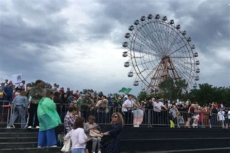 Звездные гости на праздничных площадках