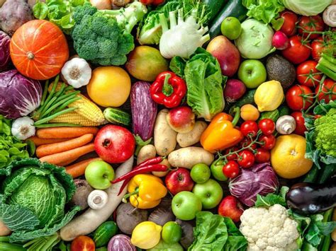Здоровые фрукты и овощи