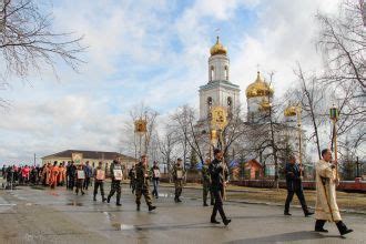 Значение и символика прохождения под иконой во время крестного хода