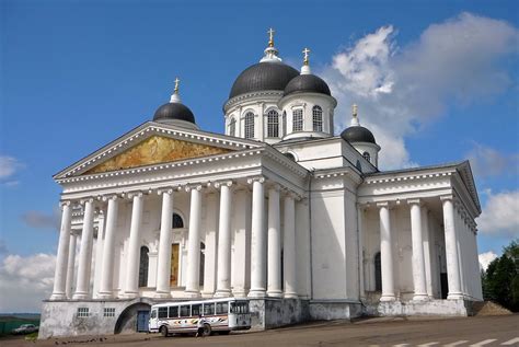 Исторические здания и памятники