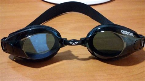Какие особенности имеют стартовые очки для плавания?