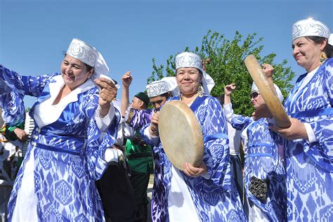 Какие праздники отмечаются в Узбекистане?