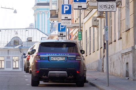 Когда в Москве начали вводить платные парковки