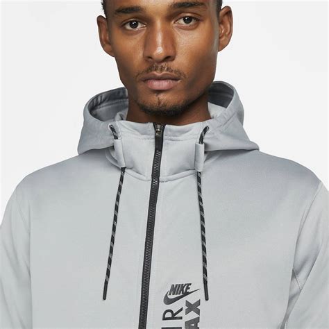 Корни Nike Sportswear