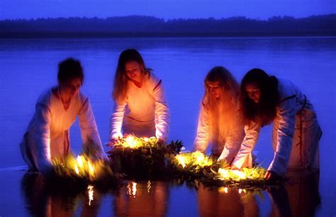 Купальская ночь и магические свойства купальской воды