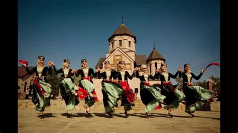 Народные праздники: от богатырского наследия до современности