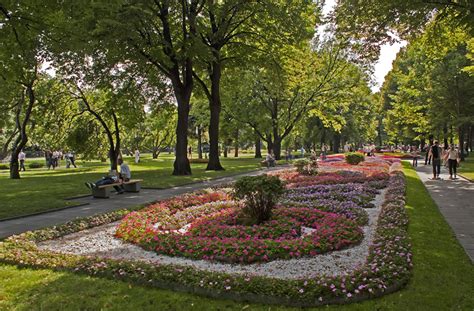 Парки и скверы Москвы: отдых в городе