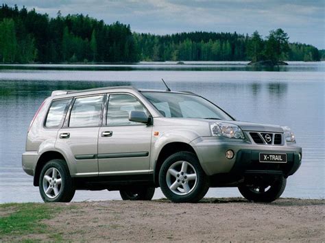 Первое поколение Nissan X-Trail