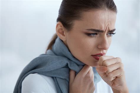 Першение в горле: причины и необходимость лечения