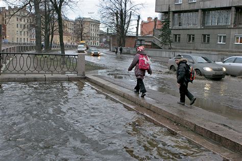 Потепления и растающего снега