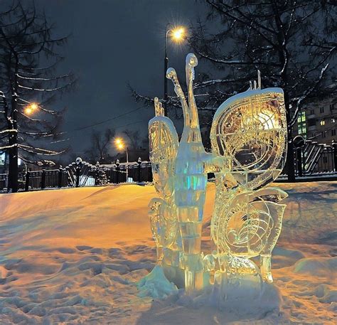 Превращение снега в ледяные фигуры: снежные скульптуры