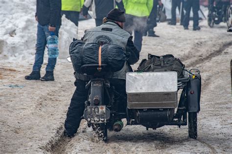 Раздел: Гнуть время, несмотря на снег и лед