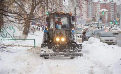 Роль очистки городских улиц от снега в сновидениях и важность этого процесса для инфраструктуры