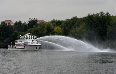 Тушение пожара во время сновидений: эффективность метода с применением воды из гибкой трубы