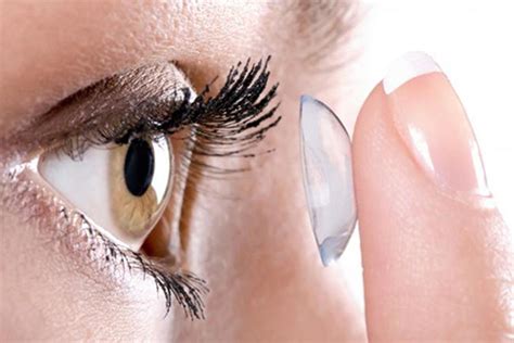 Устранение красноты глаз после длительного ношения контактных линз