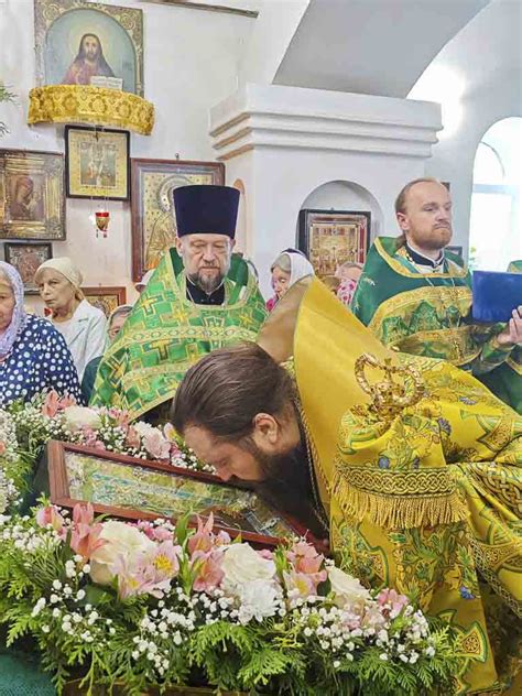 Цель статьи: осветить значение и особенности обретения мощей святого Серафима Саровского