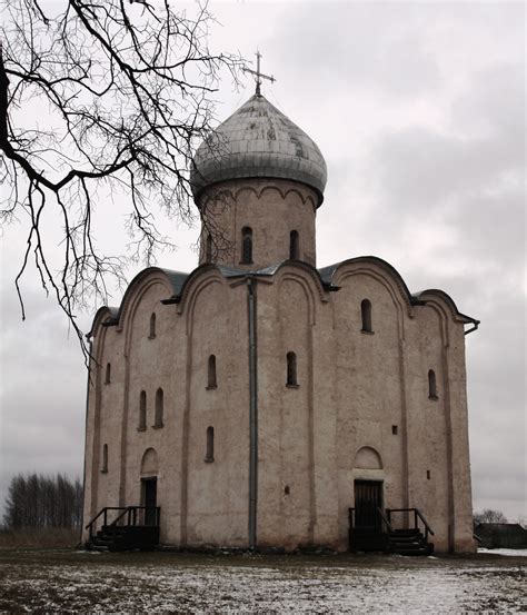 Церкви Волхова