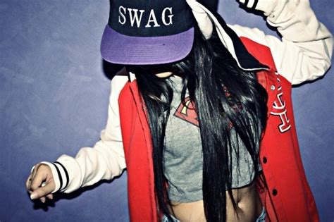 Что такое swag girl?