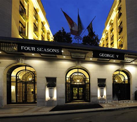 2. Four Seasons Hotel George V в Париже