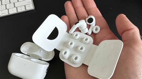 AirPods: понятие и назначение ушных наушников